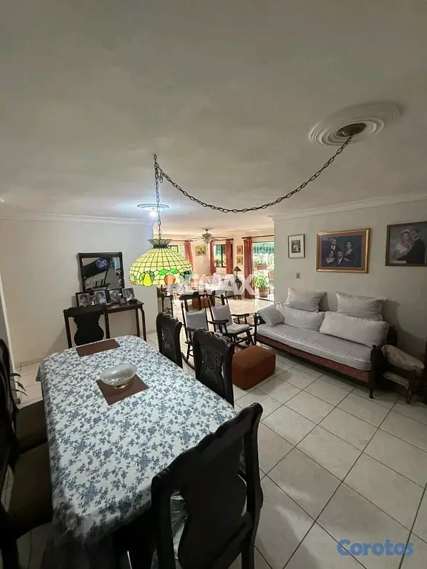 apartamentos - Apartamento en Alquiler en Viejo Arroyo Hondo 3H, 2.5B, 2P, 3re nivel 3