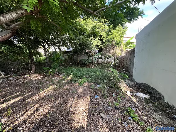 casas - venta de casa en la autopista de San Isidro brisa oriental con 396mts  2