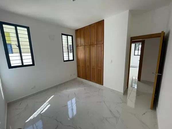 casas - Casa Moderna en Urbanizacion Jardines del Sur 5