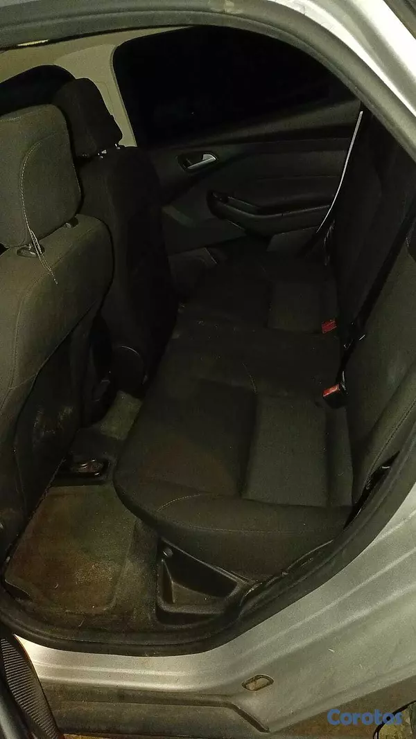 carros - FORD FOCUS AÑO 2018 7