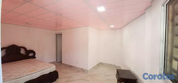 casas vacacionales y villas - SE VENDE ESTA HERMOSA FINCA, TOTALMENTE NUEVA, DE 1000 METROS CUADRADOS. 3