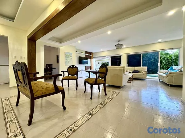 casas vacacionales y villas - Vendo Villa en Juan Dolio  13