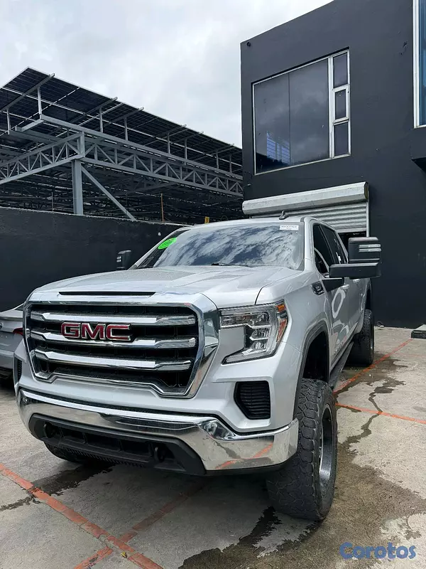 jeepetas y camionetas - 2020 GMC SIERRA 4X4 3.0 DURAMAX GASOL 2