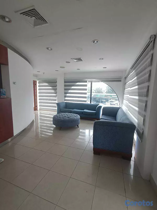 oficinas y locales comerciales - Local para negocio u oficina en Naco 2