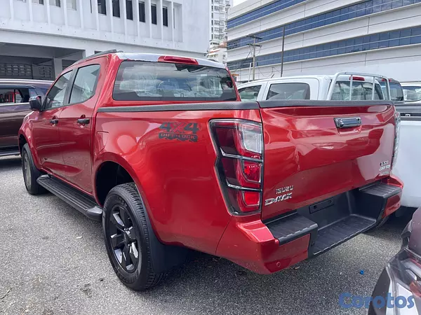 jeepetas y camionetas - Isuzu DMAX 2027 4
