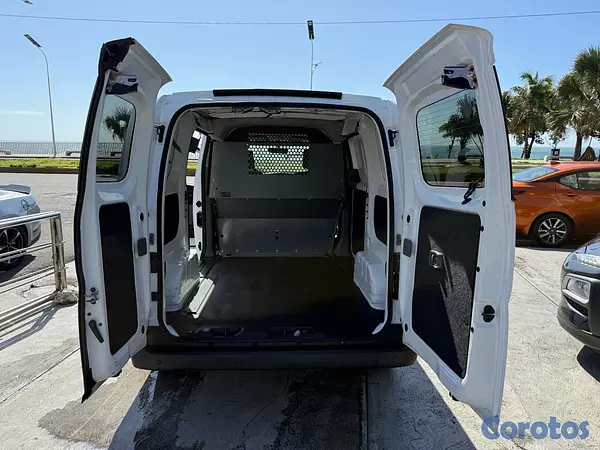 jeepetas y camionetas - Nissan NV200 2020 9