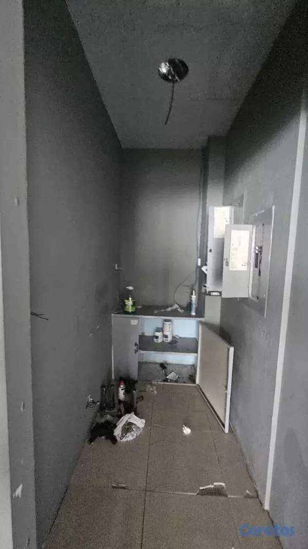 oficinas y locales comerciales - Commercial Space for Lease at Plaza Metropolitana  3