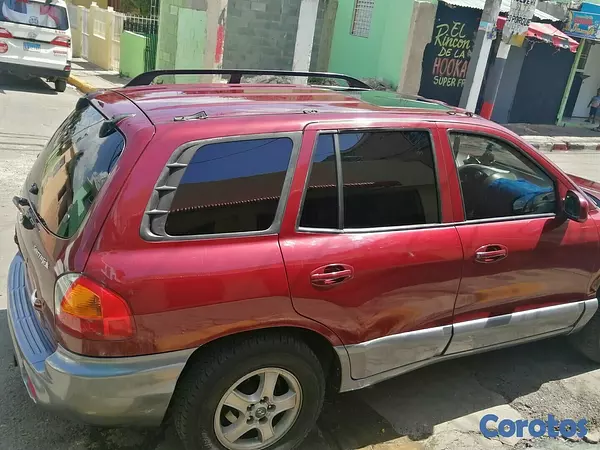 jeepetas y camionetas - Huyndai Santa Fe 2004
205 mil 4