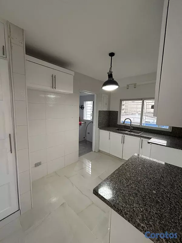 apartamentos - Alquilo Apartamento  3er piso proximo a almacenes unidos 1