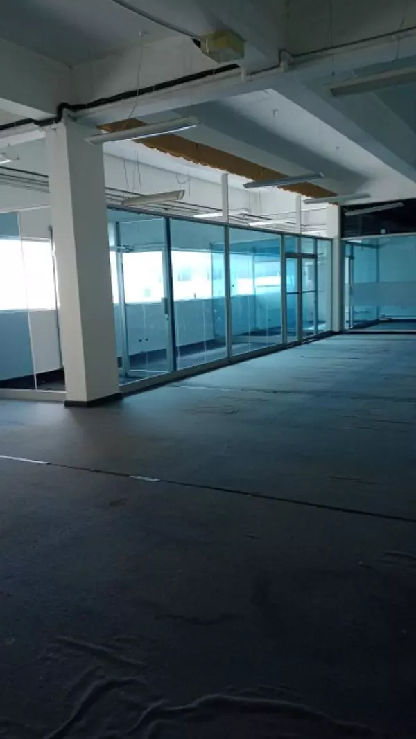 oficinas y locales comerciales - Mejor ubicación cerca de dos avenidas principales 3