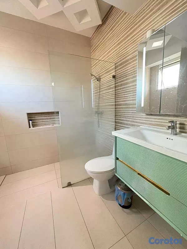 apartamentos - vendo piso 9 bella vista sur tres habitaciones. con baño dos parqueo family roo
 18