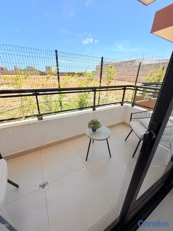 apartamentos - venta de apartamentos con piscina en la misma avenida autopista de san isidro  9