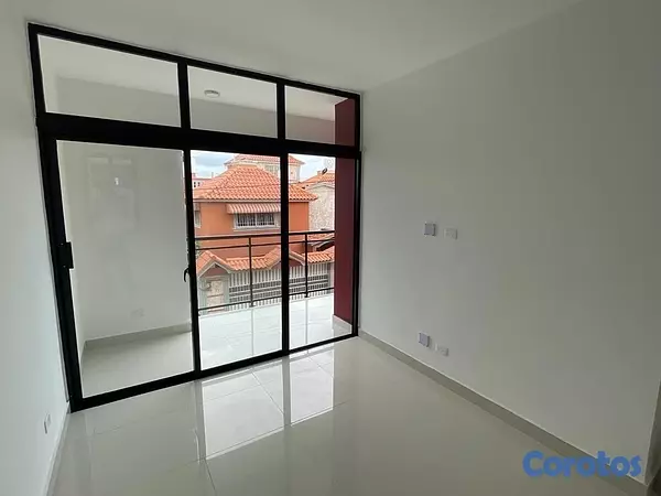 casas - venta de casa en la autopista de san isidro brisa oriental Santo Domingo este  6