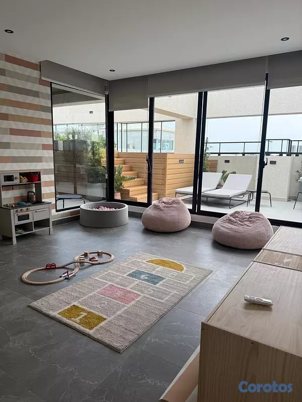 apartamentos - alquiló Evaristo Morales nuevo piso 6 dos habitaciones dos parqueos 2.5 baños  12