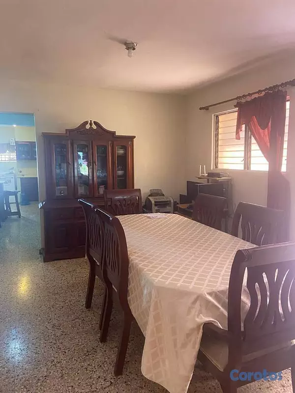casas - Casa de 6 habitaciones 2 baños en venta en El Mill 2