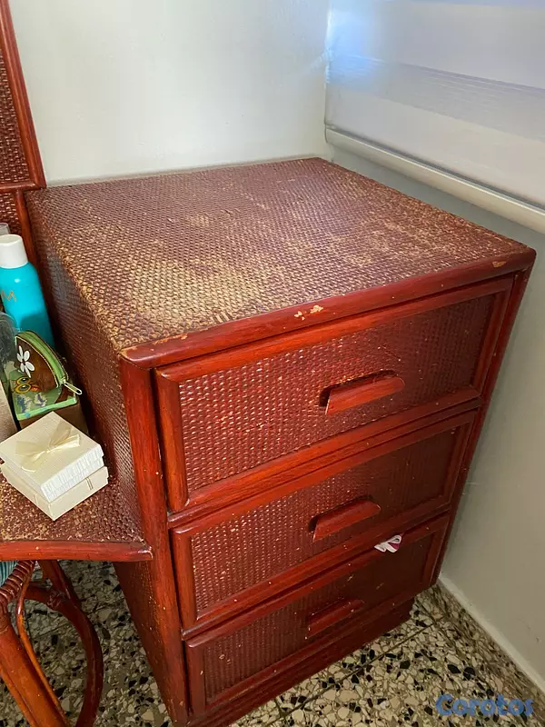 muebles y colchones - Coqueta con taburete y mesa de noche. 2