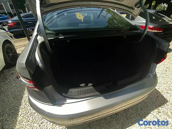 carros - VOLKSWAGEN JETTA 2020 6