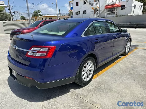 carros - Ford taurus 2013 único dueño en el país  3
