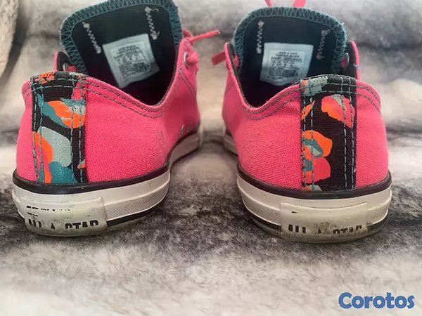 zapatos para mujer - Tenis Converse edición limitada con doble lengua. Para niña o mujer size 6 1/2 6