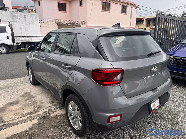 jeepetas y camionetas - Vendo Venue 2021 3