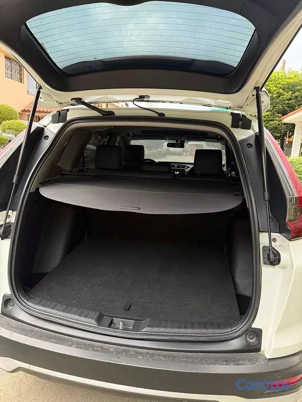 jeepetas y camionetas - Honda Crv año 2020 leather sunroof clean carfax  8