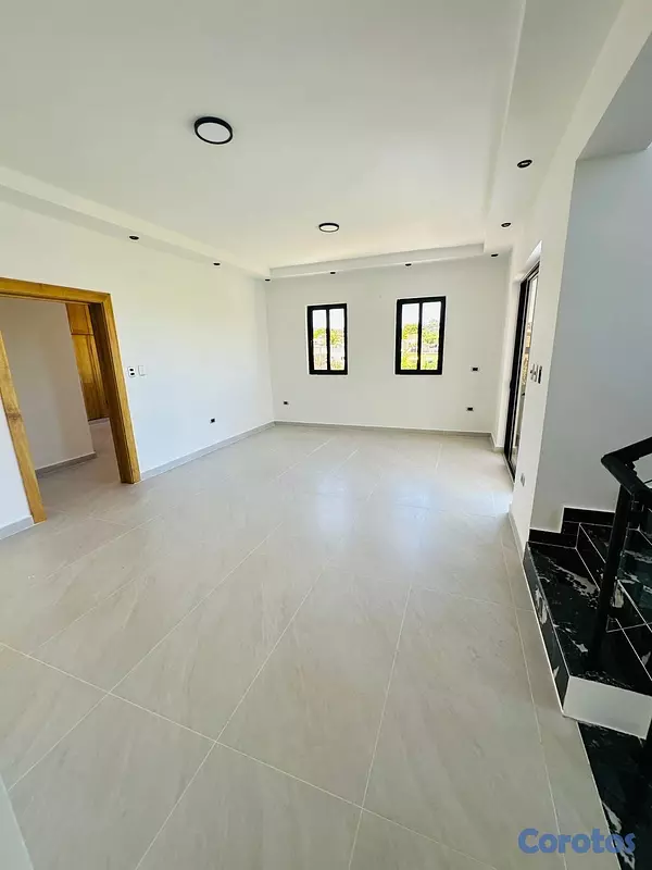 casas - CASA MODERNA DE LUJO EN VENTA – NUEVA Y PRÓXIMAMENTE LISTA 10