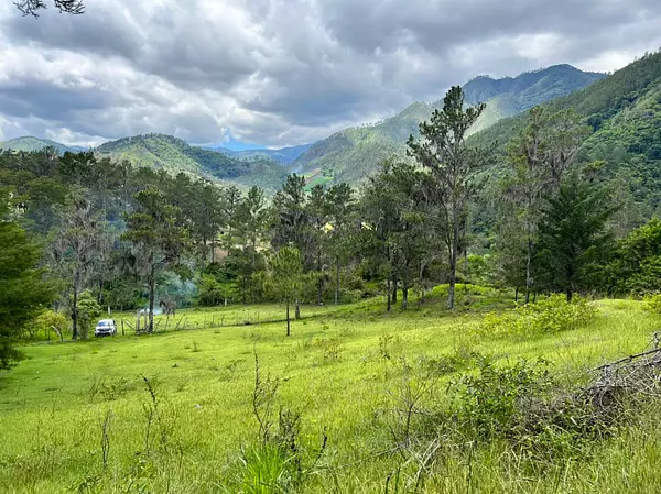 solares y terrenos - Vendo en Constanza varios terrenos 2