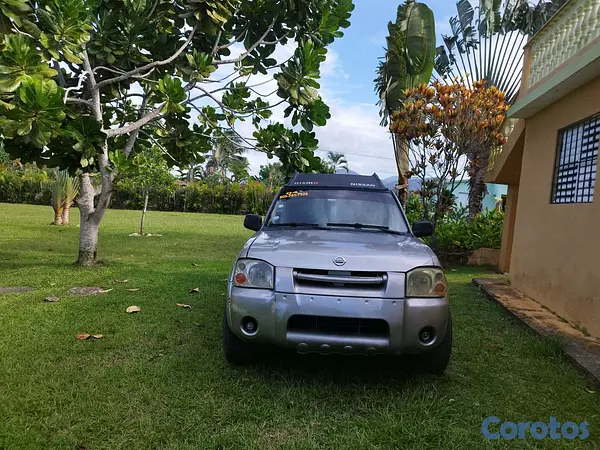 jeepetas y camionetas - Nissan Frontier 2004, como la ve en la foto.
 5