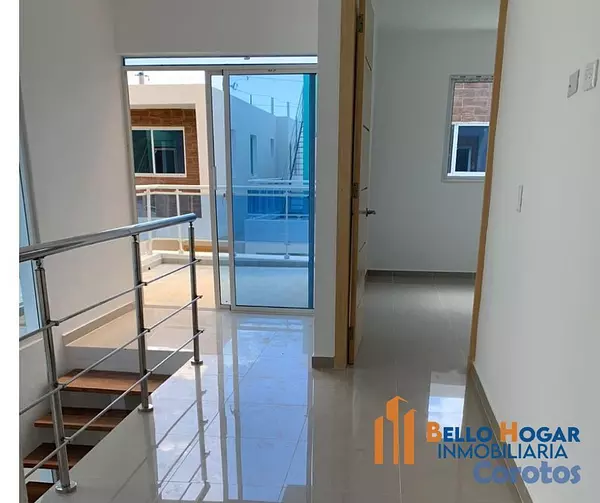 casas - Casa Moderna en Residencial Lianas del Prado – US$ 4
