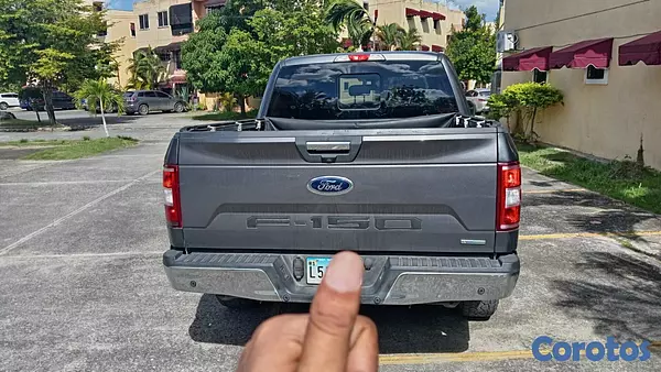 jeepetas y camionetas - 🛻 Ford F150 XLT 2019 Importada NEGOCIABLE 4