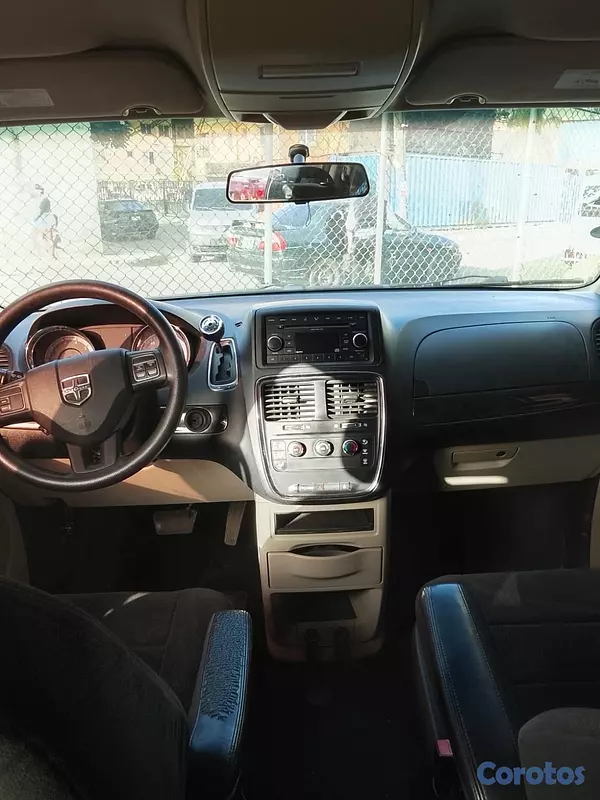 otros vehiculos -  Dodge Grand Caravan 4