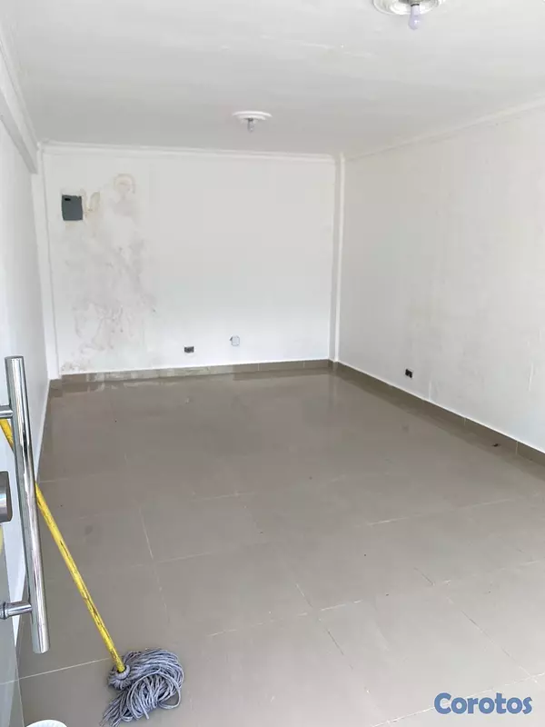oficinas y locales comerciales - local comercial disponible  2