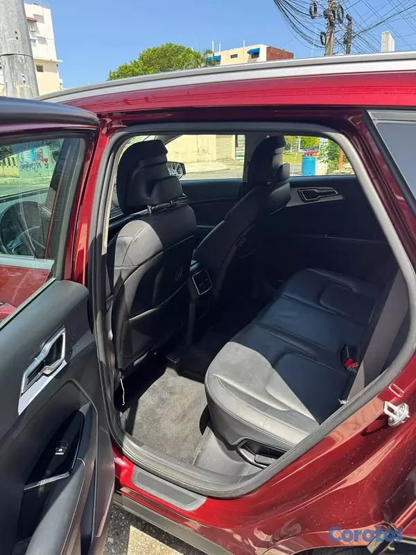jeepetas y camionetas - Kia Sportage 2024 Luxury 9