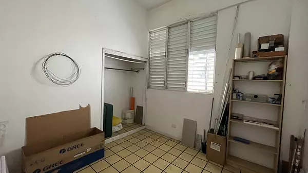 oficinas y locales comerciales - Oficina en alquiler en la Zona Colonial 3