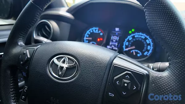 jeepetas y camionetas - TYOTA TACOMA TRD OFF ROAD 2019 7