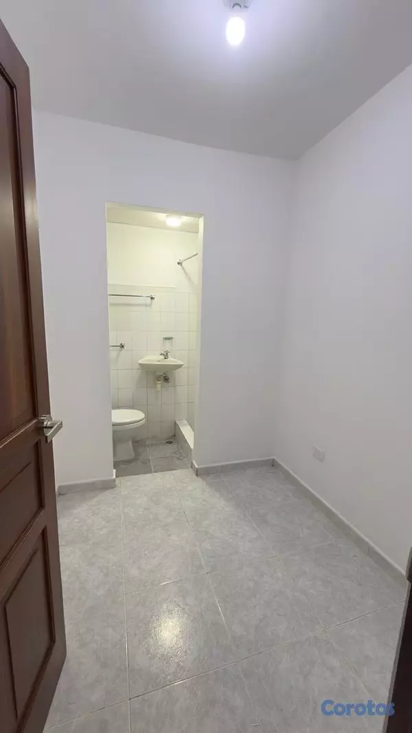 apartamentos - Alquilo apt de 2 hab en Evaristo Morales.  7