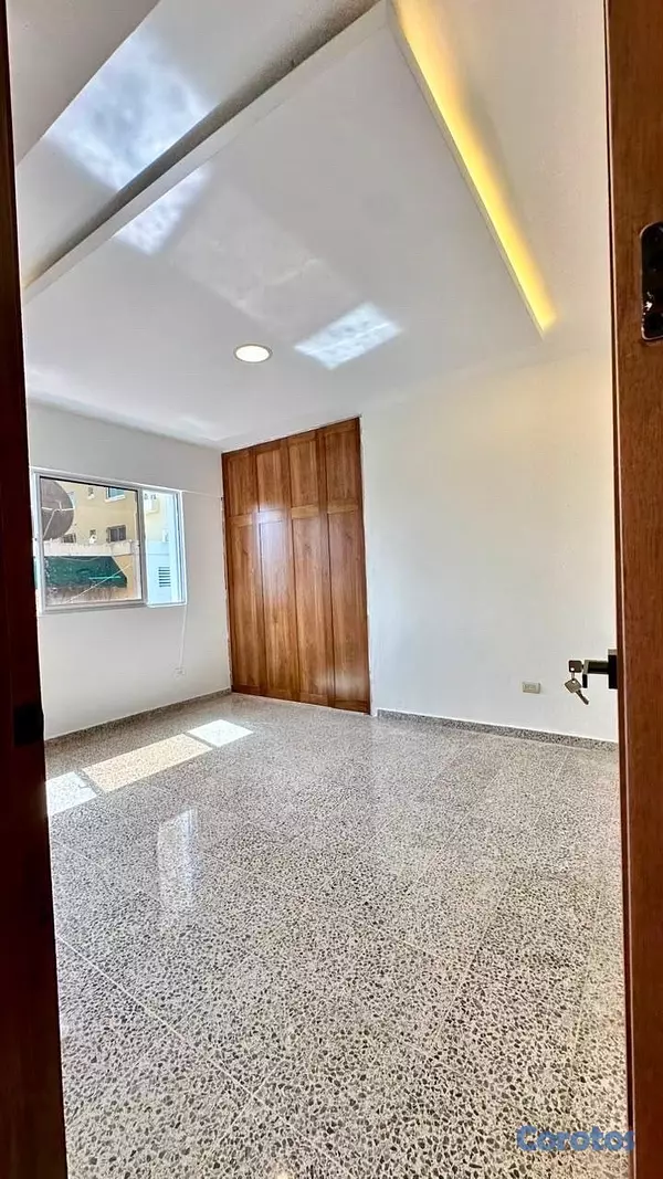 apartamentos - Apartamento en Alquiler en Bella Vista, 3er piso.
 2