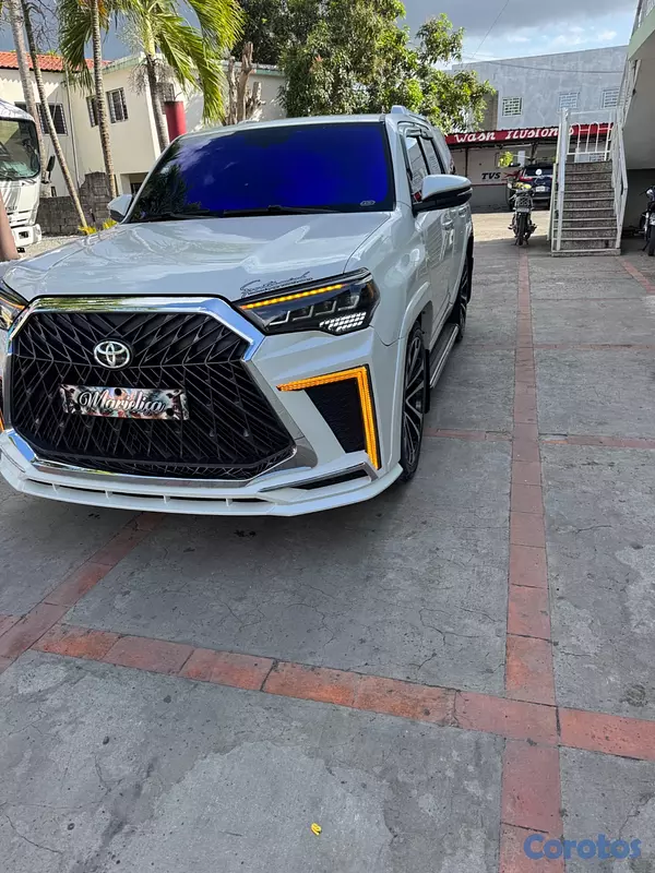 jeepetas y camionetas - Toyota runner 4x4 2010 limited  7