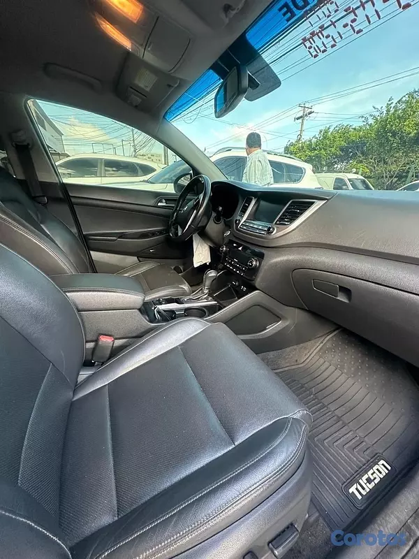 jeepetas y camionetas - Hyundai Tucson 2017 gris 5
