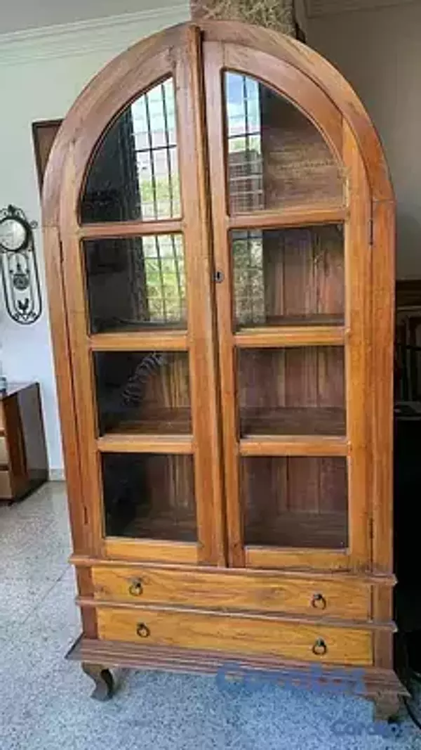 muebles y colchones - Vitrina de madera teca 1