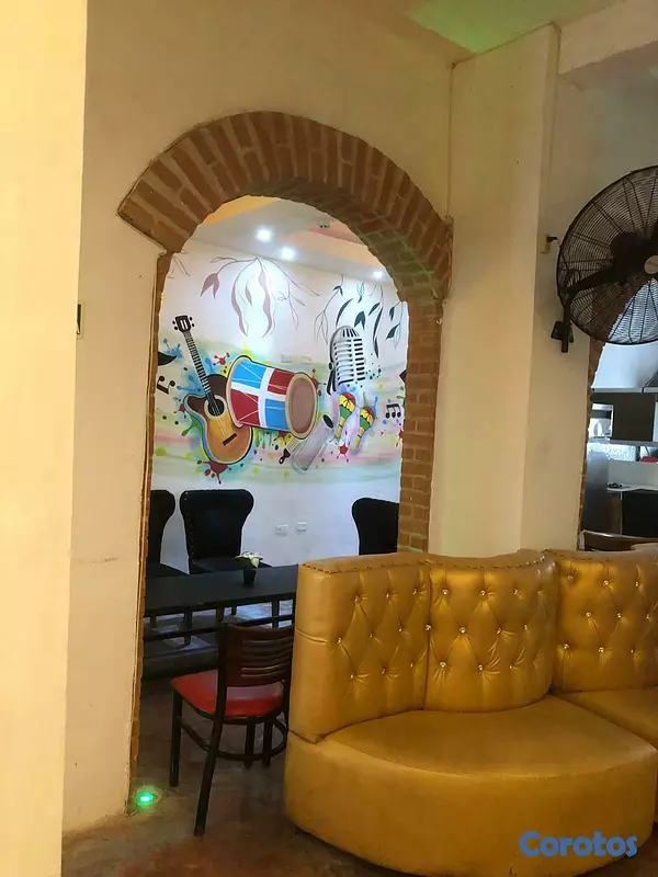 casas - Remato Propiedad en la Zona Colonial por Salud  3
