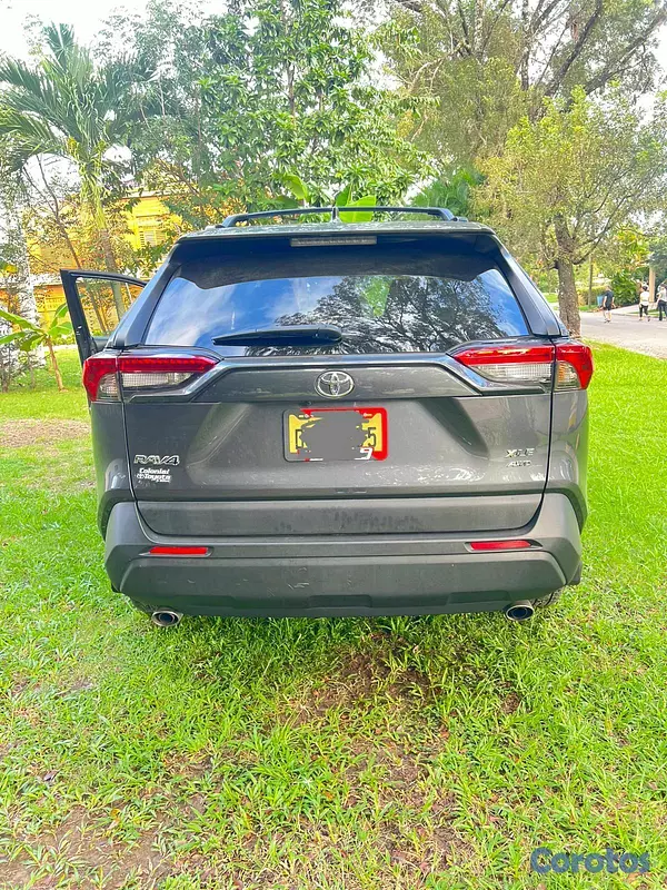 jeepetas y camionetas - Toyota rav4 2022 2
