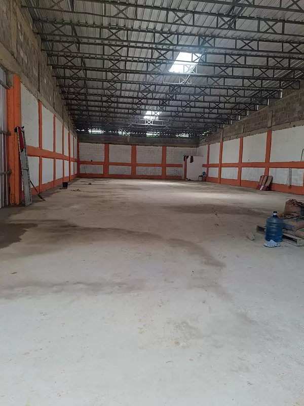otros inmuebles - Alquilo nave 400 mts av monumental  4