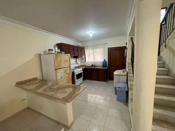 casas - casa de dos niveles en respaldo los tres ojos 3