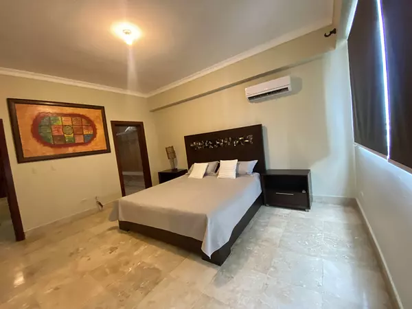 apartamentos - último piso de renta en La Esmeralda, Santiago 10