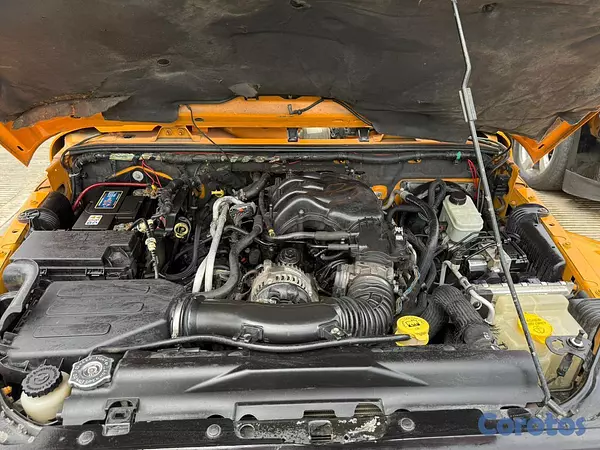 jeepetas y camionetas - Jeep Wrangler Sahara 2012 8