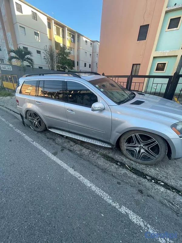 jeepetas y camionetas - Mercedes GL450 2007 para piezas o proyecto 2