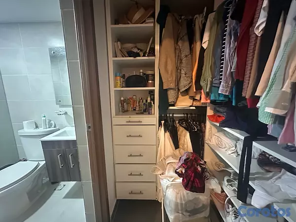 apartamentos - Apartamento en alquiler de 1 Hab con 2 parqueos en Arroyo Hondo por el Nacional  8