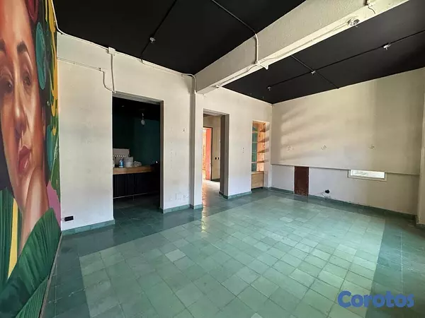 oficinas y locales comerciales - Local Zona Colonial Alquiler 402 metros 6