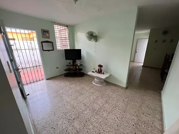 casas - Casa en Boca Chica – Ideal para Vivir o Invertir   6